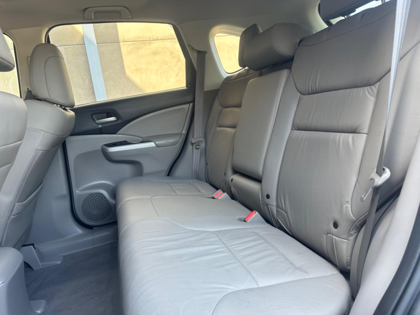 2012 BLUE /GRAY Honda CR-V leather (JHLRM3H70CC) with an 4 CYLINDER engine, Automatic transmission, located at 30 S. Berkeley Avenue, Pasadena, CA, 91107, (626) 248-7567, 34.145447, -118.109398 - Cars and Trucks!! Leather! Moon-roof! Well equipped! In the bustling streets of Pasadena, CA, and the vibrant neighborhoods of Altadena, Glendale, and the broader LA County, finding a reliable, stylish, and affordable vehicle can be a daunting task, especially if you're navigating the complexities - Photo#18